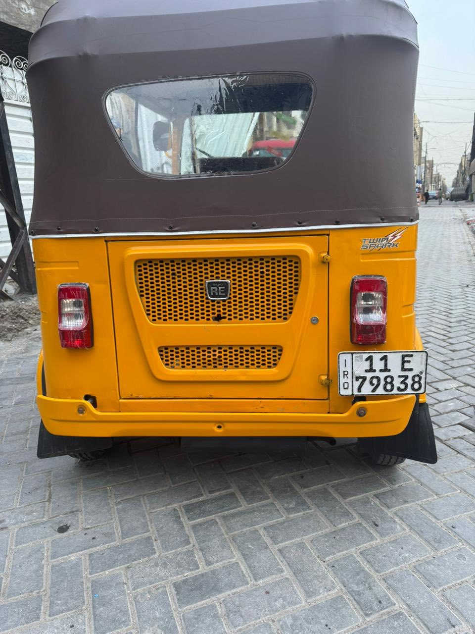 السلام عليكم تكتك ٢٢ شهر ١٠ كفاله سعرها ٨ و ٦٠٠ بيها مجال شي قليل ***********
