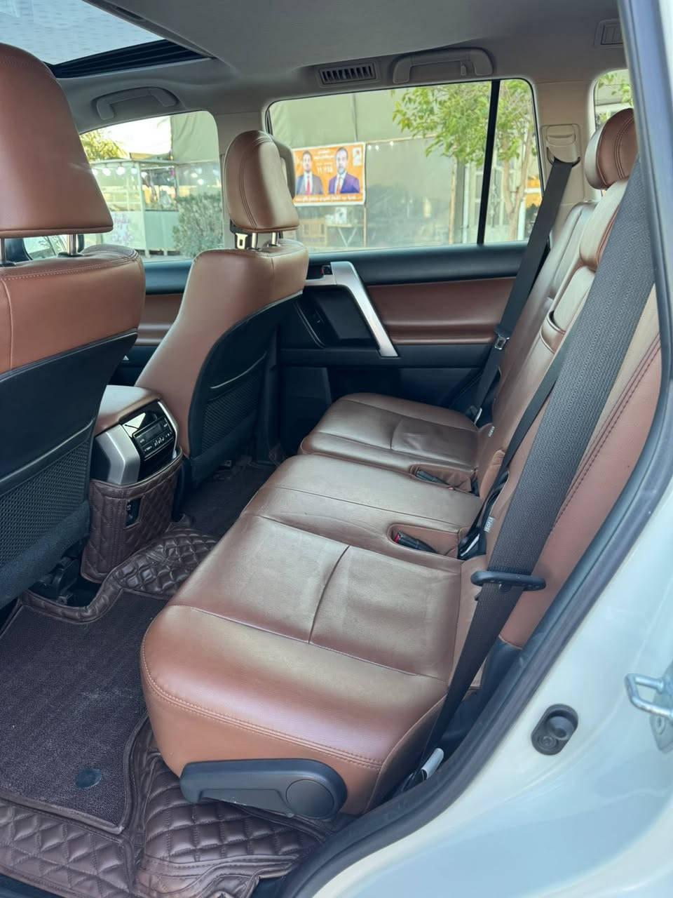 للبيع برادو 2022سبعينيه tXS فول مواصفات مكفوله سبير دفن رقم اربيل ابيض صدفي مكفوله
ماشيه 44 الف 

6 سلندر داخل قرميدي 

سعرها 435 ورقه 
مكاني الأنبار
***********
