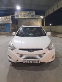 توسان ٢٠١١ • محرك ٢٠٠٠ • خليجية