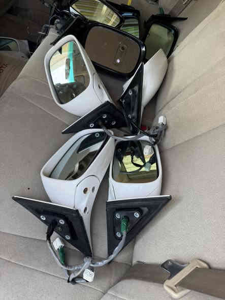 مري ملكه كرستال جدد حاويه سعر الزوج ب٦٥ 
مري ملكه اشاره وترحيب وسكن السعر ب٢٠٠
مكاني النجف كوفه ***********
