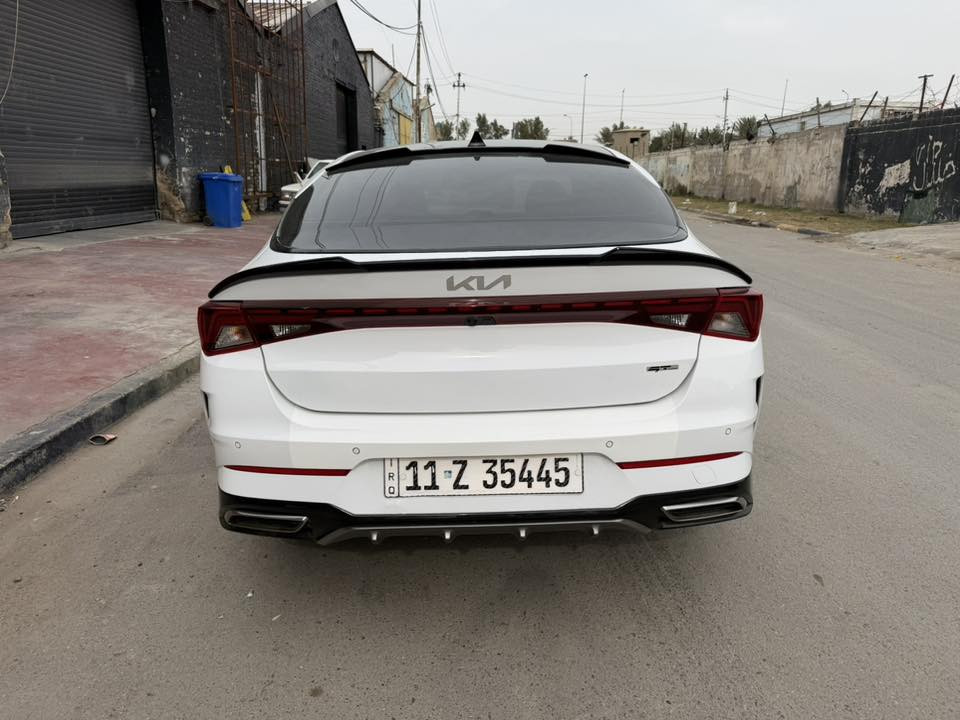 اوبتما K5 موديل ٢٣ رقم بغداد الجديد فووول مواصفات جي تي لاين ( بصمه / بانوراما / داخل احمر / رادارات / كشنات كهرباء / لايت زينون / تشغيل عن بعد ) 
السيارة جديدة حادثها جاملغ خلفي وصندوق بدون ايرباك ماشيه ٤١ الف 
الشراي يتصل (*********** )
السعر ٢٠٣$
