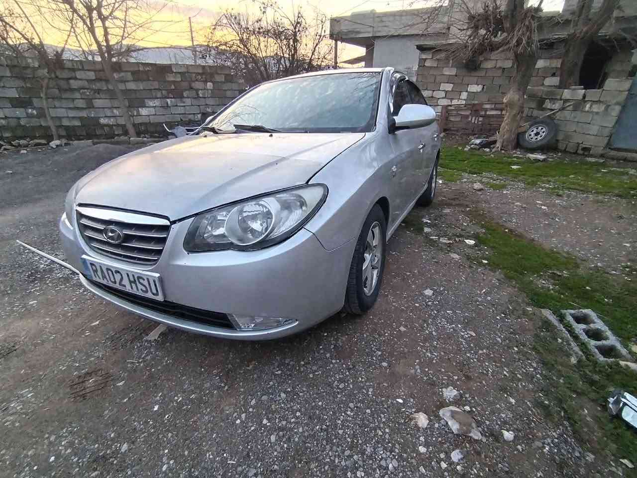 بەناوی خوای گەورەو میهرەبان 
هۆندا ئاڤانتی 2007 بڕاوە بڕاوە گێڕ و مەکینەبەشەرت دەحم و لێدران بەشەرت خایس و ڕزیوی نیە سەقفی بێ بۆیاغ سەقفی وەک شوشە چوار تایەو ویلی لۆک مواسەفات 
تەبرید لەمس 
ئاوێنە شەفت و کارەبا
کوشن جڵد و هیتەر 
سوکان ڤۆلیۆم 
لایت ڕەش 
سەیارەکی بێمەسرەف سعر 48 گەڵاو معامەلە ژ.م *********** واتساپ و ڤایبەری لەسەرە
شوێن دەوروبەری ڕانیە
