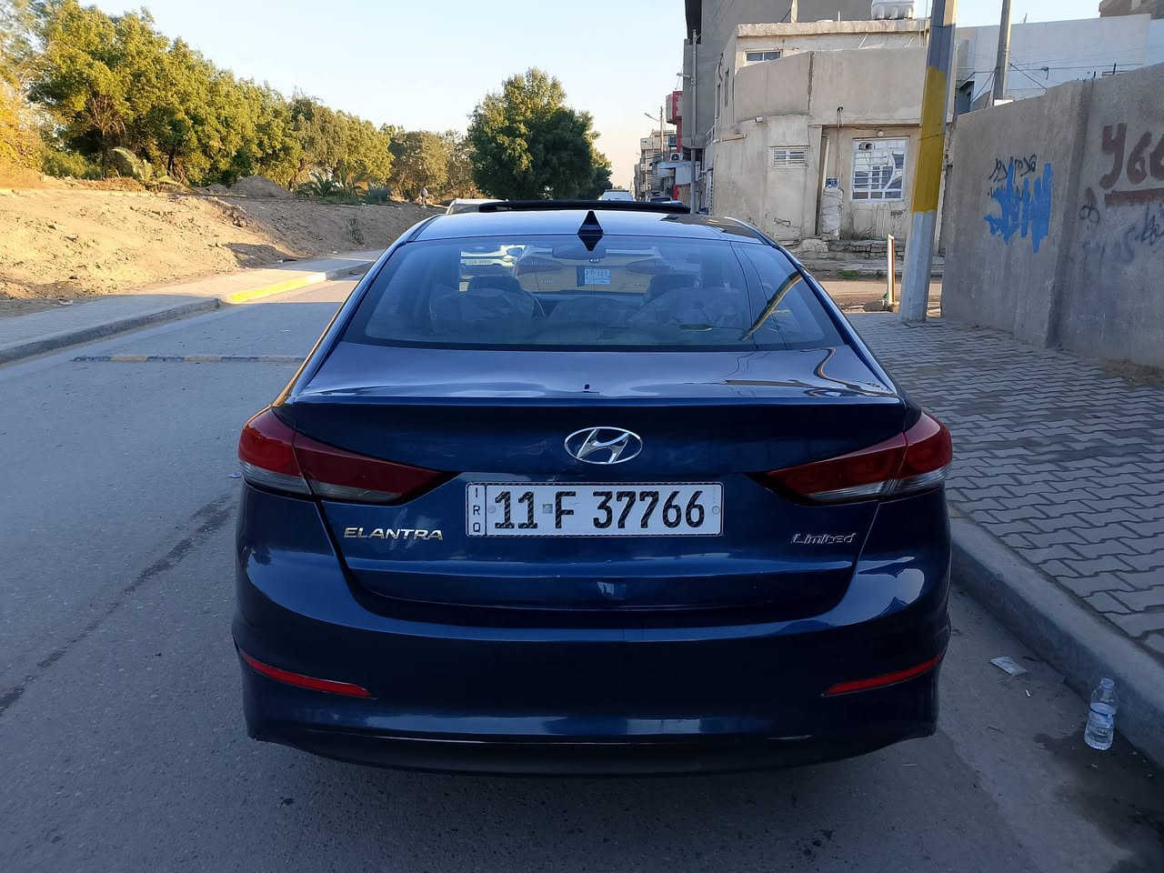 السلام عليكم النتره 2017 فول لمتد ليبل واحد حادث جوه الرقم الخلفي بدون دواخل البنيد مصبوغ الجاملغ الخلفي الايسر مرشوش فقط كلير اثر جراد ماشيه 129السياره جديده اي نقص مابيه كير مكينه مكفولات تفاصيل ومقطع فديو بلصور المكان بغداد الحريه السعر 127للاستفسار ***********
