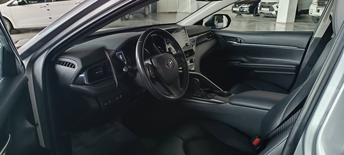 تۆیۆتا کامری 
مۆدێل 2023
مواسفات se
بۆنید و چەمەلەخی لای سایەق گۆڕاوە بە بیلاد 
بێ بۆیاخە 
هیچ ئێرباگێکی نەتەقیوە 
***********
*********** السليمانية, العراق
