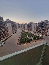 شقه للايجار في مجمع ايادي  الكاظمية السكني اطلاله داخليه مميزه  تتكون ...