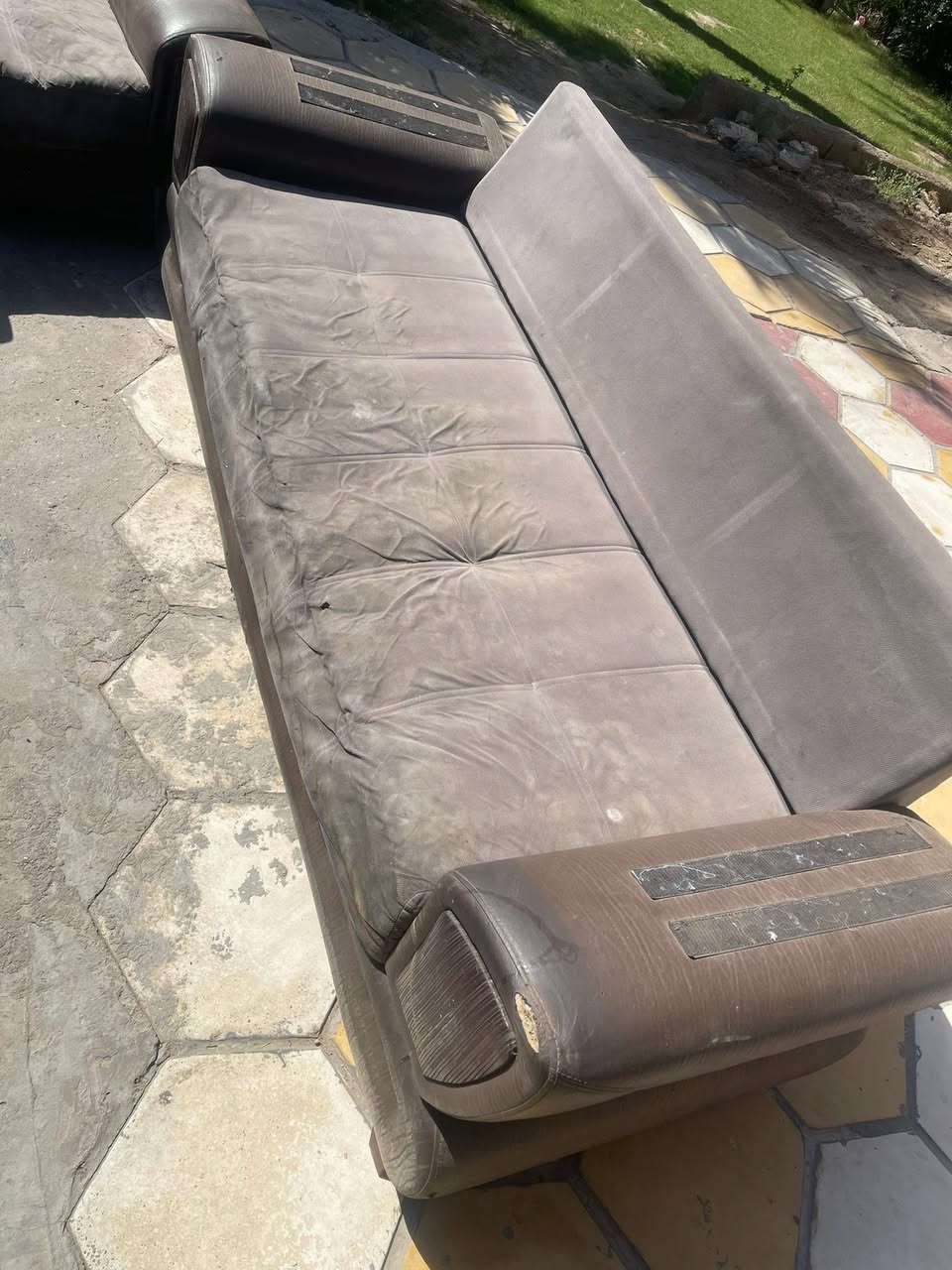 قنفات ب100 وبيها مجال اليشتري يتصل
‭***********‬

