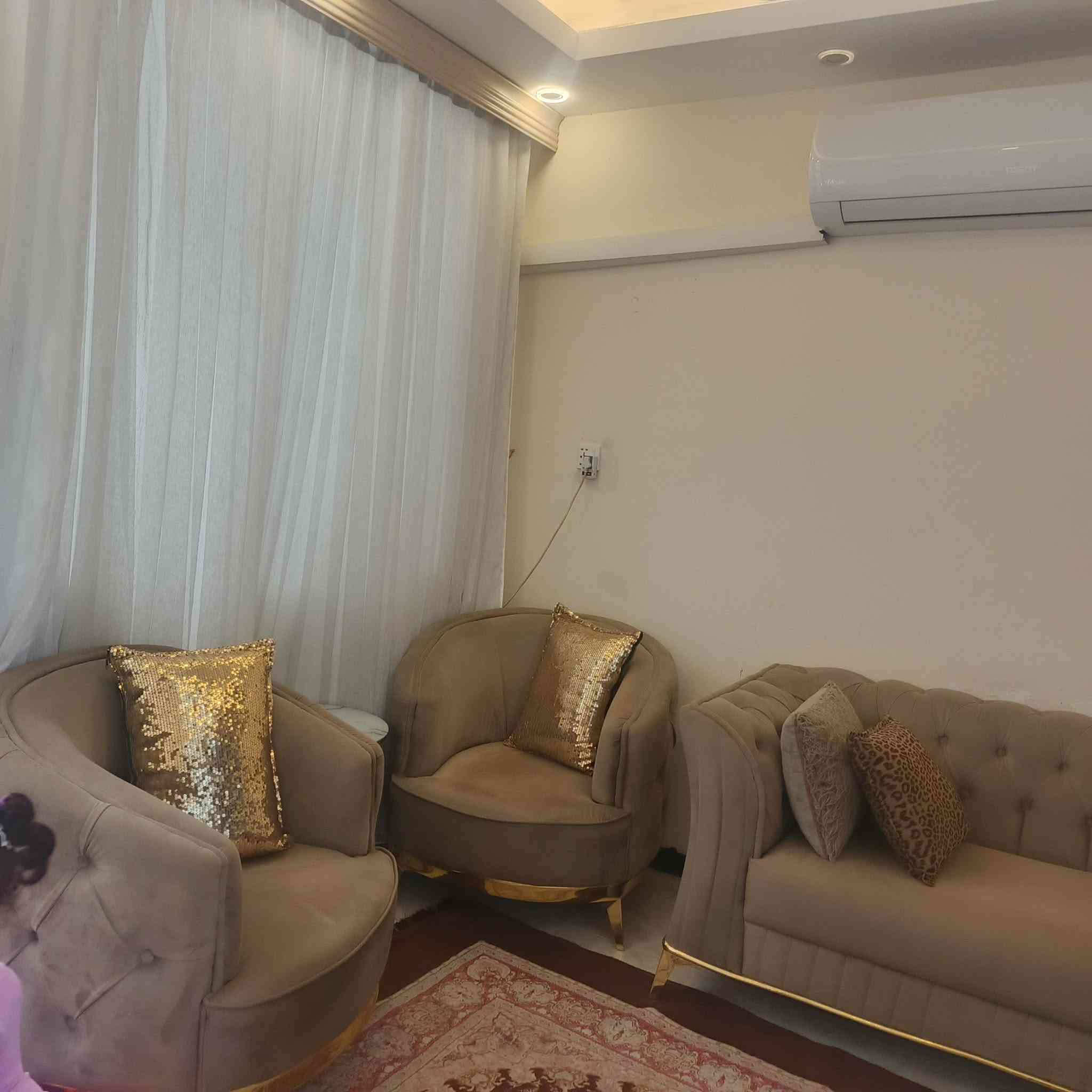 السلام عليكم نص تخم جديد للبيع السعر ٤٠٠ للاستفسار ***********
