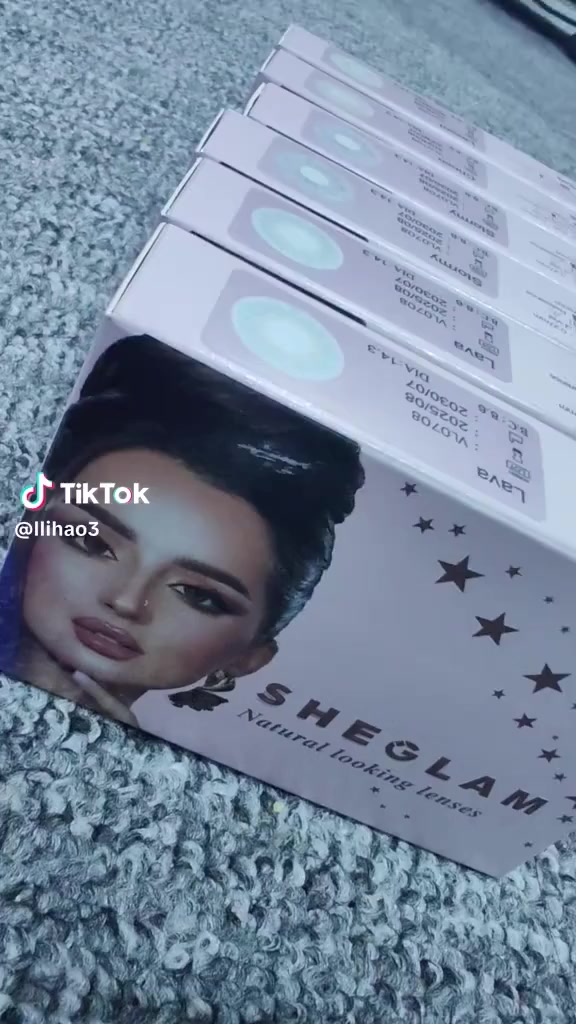 ✨ عيون ساحرة... بلمسة طبيعية من SHEGLAM! ✨
هل حلمتِ يومًا بنظرة تخطف الأنفاس دون عناء؟ عدسات SHEGLAM اللاصقة هي سر جمالك الجديد!
لماذا ستحبينها؟
مظهر طبيعي 100%: تصميم فريد يمنحك لونًا رائعًا ينسجم تمامًا مع لون عينيك الأصلي.
راحة لا مثيل لها: خفيفة الوزن للغاية وتسمح بمرور الأكسجين، مناسبة للارتداء طوال اليوم دون شعور بالجفاف أو الانزعاج.
تنوع في الألوان: مجموعة واسعة من الدرجات الجذابة التي تناسب كل إطلالة وكل مناسبة.
اجعلي عيونك تتحدث واحصلي على النظرة التي تستحقينها. غيري إطلالتك اليوم بكل سهولة!


**إذا كنت صاحب هذا الإعلان وتريد حذفه لأي سبب، رجاءا أرسل رسالة إلى الدعم الفني**