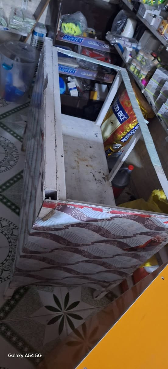 ميز حديد  معا طاوله ارتفاع متر شراي يجي خاص


**إذا كنت صاحب هذا الإعلان وتريد حذفه لأي سبب، رجاءا أرسل رسالة إلى الدعم الفني**