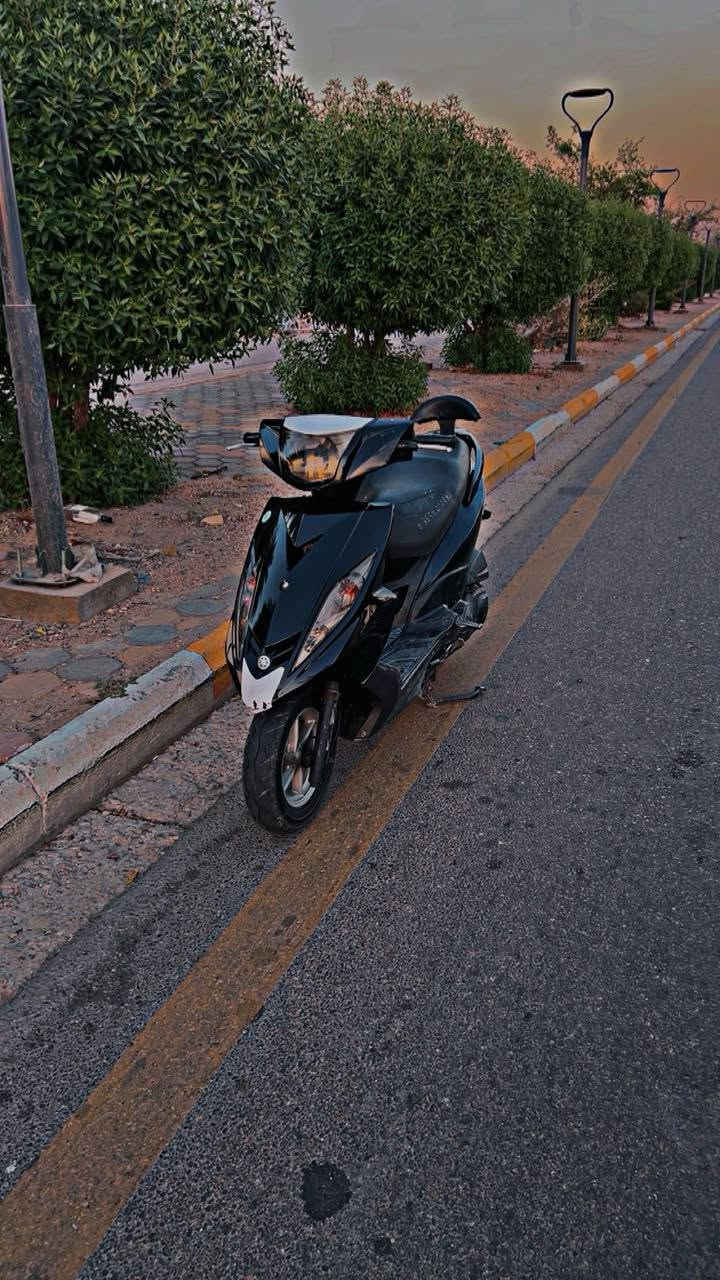 السلام عليكم دراجه GTR دراجه مكفوله كفاله عامه موديل 2010 دراجه شلعه معدل مكينه بلادي اكلجات رياضي دراجه برغي ما مفتوح بيها سعرها 900 وبيها مجال بسيط عنواني بغداد الشعله *********** اتصلو على هاذا الرقم
