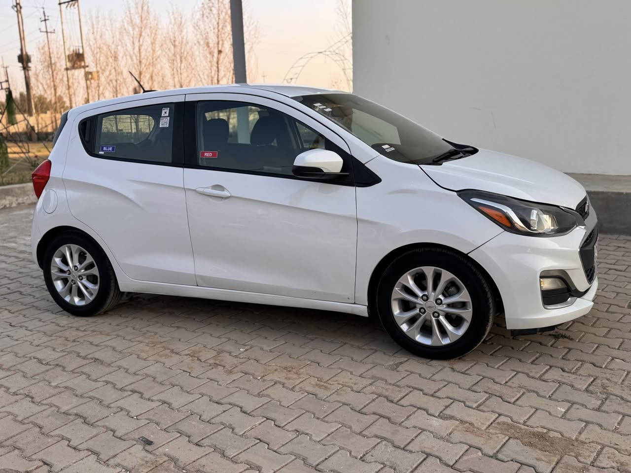 سلام عليكم شوفرليت سبارك موديل 21رقم اربيل سنوية جديدة سياره (كير عادي )سياره مكينه جبيره  سيارة مواصفات كامرا لايت عدسه سياره جاهزه السعر80مكاني كركوك استفسار اتصل ***********
