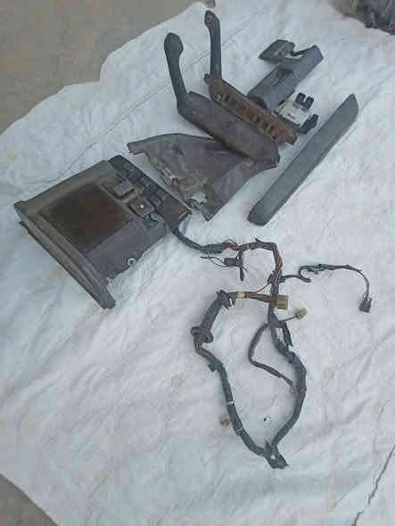 غراض سوبر للبيع موديل 85 مصطره مال جام الي يم السايق كامله هيه أو ضفيرتهه كله نضيف ***********
