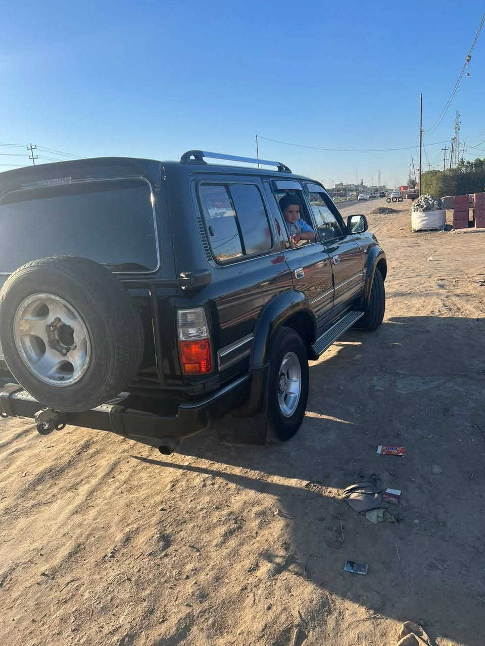 السلام عليكم
للبيع لاندگروز ليلى علوي موديل 1993 گير أو محرك مونيكة مكفولة من الضربة والصبغ فتحة سقف گير عادي حدادية جديدة تاير نص عمر بيه جراد بسيط جاملغ +بنيد رقم انگليزي سنوية جديدة لسنة 2031 مداور ثاني يوم السعر 95ورقة او بيه مجال بسيط رجاء الشراي يتصل
***********
