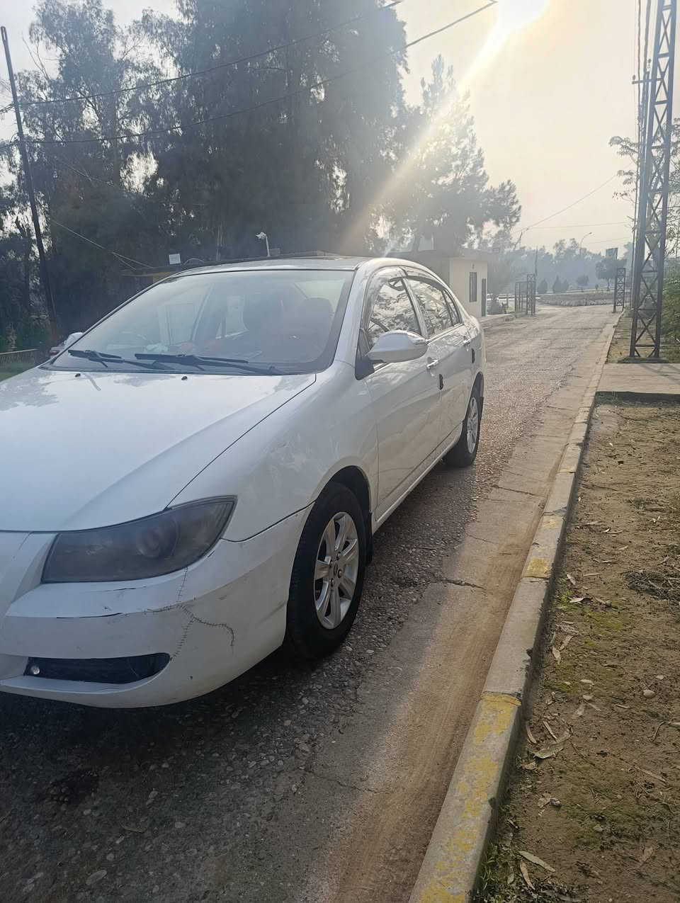 للبيع ليفان 620.   2012
محرك كير مشاء الله 
كابون بانزين بيها 
بدون صبغ 
بيها بارد مكانات 
ماشيه 140
السعر 60 وبيها مجال 
الاتصال ***********
