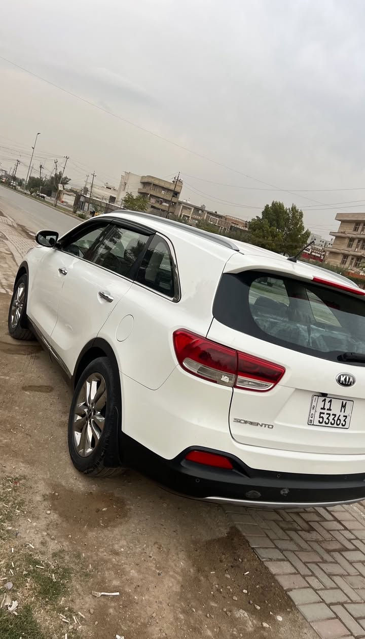 السلام عليكم سورنتو خليجي
موديل2017 بيها صبغ جاملغ امامي وبنيد وجاملغ خلفي 
ونص القماره لغد شاصي مكينه كير كفاله مكينه V6 
السياره جاهزه مواصفات فول عده بنراما السعر 168$
رقم بغداد باسمي تحويل ثاني يوم 
اقره المنشور زين واتصل مكاني بغداد البلديات 
***********
