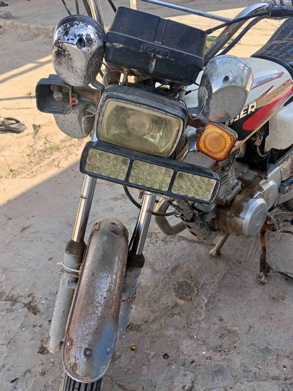 سلام عليكم
دراجه تايكر 
موديل 21
اوراق 
مفتوحه مره وحده 1
عنوان بابل قضاء القاسم ع ‏‪***********‬‏
سعره 300
