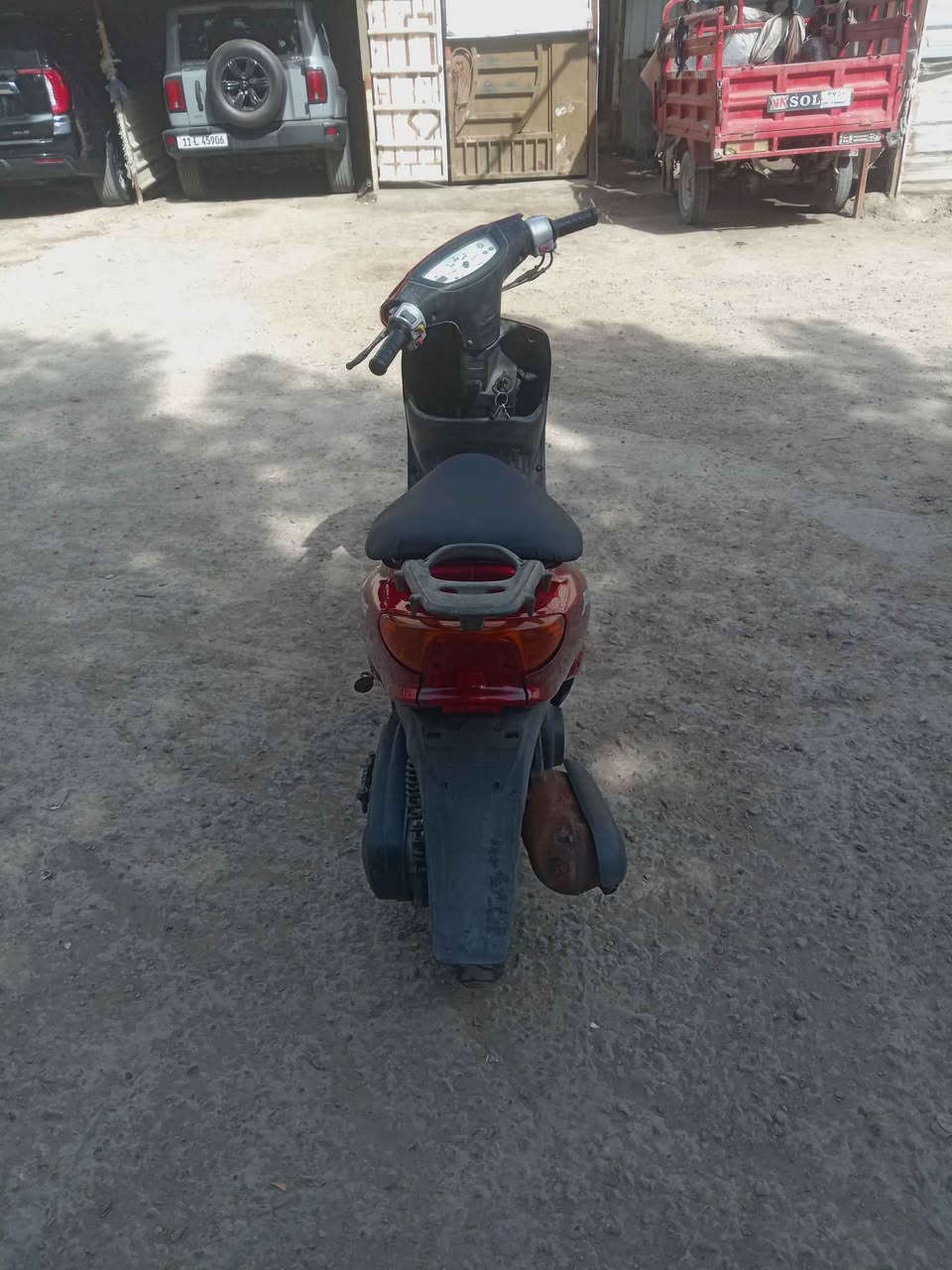 عصفوريه رمبه اي نقص ما بيها
السعر ٤٢٥ وبيها مجال بسيط السكن البنوك الاتصال *********** بغداد, العراق
