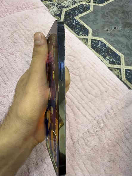 سلام عليكم آيفون 12 برو ماكس ذاكره 256 دبل شريحه بطاريه 79 تلفون برغي ما مفتوح بي كارتون موجود سعره ٥٠٠ بي محال بسيط مكاني بصره مشراق القديم ‭٠٧٧٨ ٢٨١ ٨٣٣٢‬
