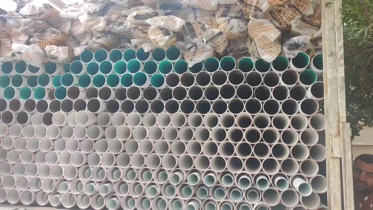 ***********
***********
