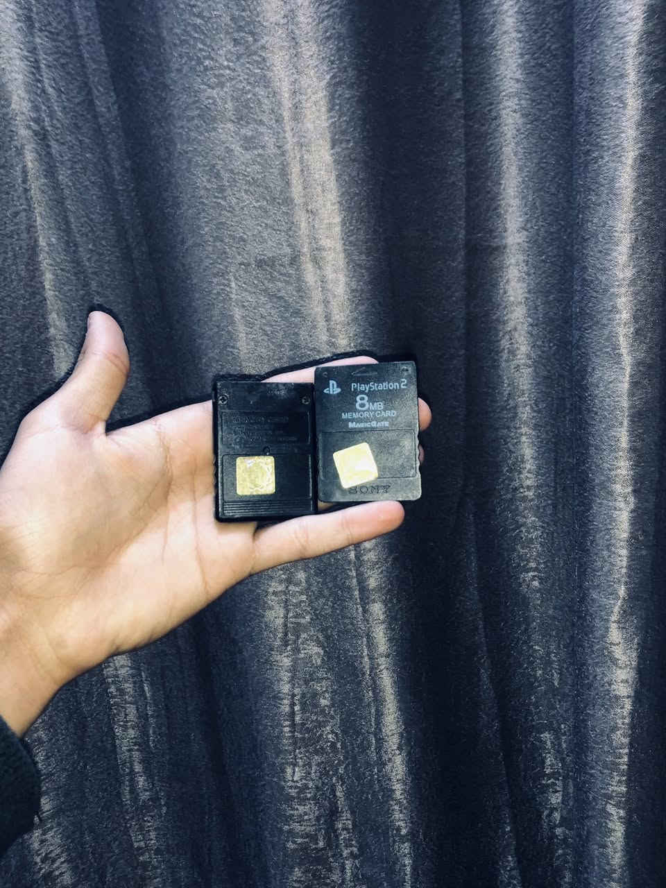 بلايستيشن 2
نضيف نضافه صفر مع يدة و فلاشين خزن و فلاش العاب يحتوي 35 لعبه السعر 50 و بي مجال 
للتواصل واتساب:***********
مكاني كربلاء حي الرساله
