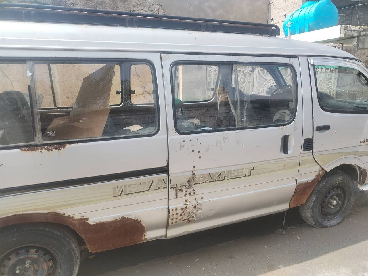 سلام عليكم فتون للبيع مديل ٩ رقمهه احمر راعيهه يريد تحويل  موجود مطلوبه ١٢٠٠ ابيعهه ع وضعيتهه كوم حديد اواجهك ويه راعيهه عارضهه ٢٥ وبيهه مجال ***********
