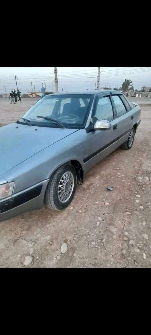 السلام عليكم اسبرو ٩٦ بسمي رقم انكليزي سنوية لل ٣٠ بسمي تحويل مباشر كير محرك كفالة حدادية وصدر كلة جديد كهربائيات شغالة  سعر ١٩  وبيها مجال حك الجية  
مكانها ديالى  قريب عل معارض


**إذا كنت صاحب هذا الإعلان وتريد حذفه لأي سبب، رجاءا أرسل رسالة إلى الدعم الفني**