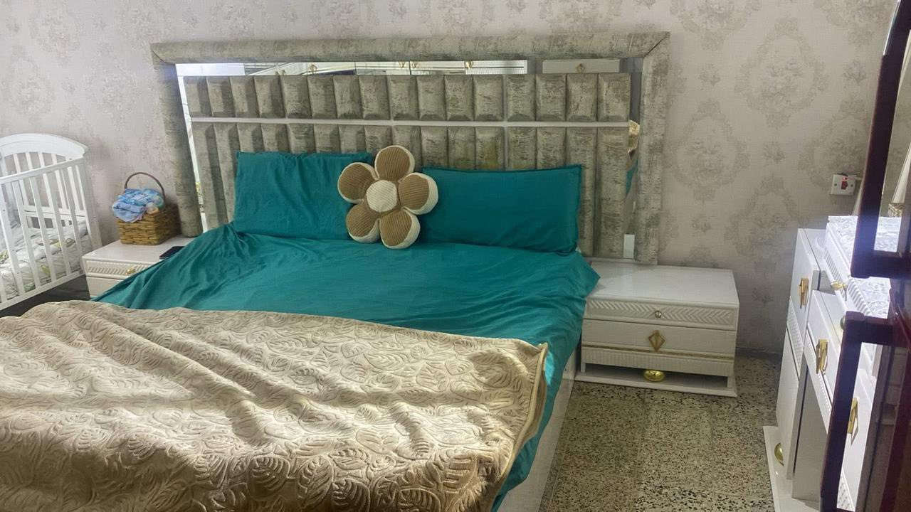 اغراض للبيع بسبب ضيق المكان اي استفسار خاص مبيهن اي ضرر ولااي كسر


**إذا كنت صاحب هذا الإعلان وتريد حذفه لأي سبب، رجاءا أرسل رسالة إلى الدعم الفني**