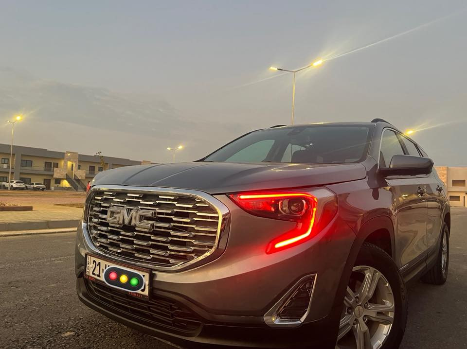 السلام عليكم ورحمة الله للبيع او المراوس 

السيارة بدون ايرباك
ضربتها حلوه وخفيفه بدون تبديل اي قطعه  خشم البنيد وقبغ الجنطه  اثر التحميل صور الحادث بالمنشور
جي ام سي GMC تيران موديل 🔸٢٠٢١  رقم سليمانيه بدون ايرباك 
ماشية٨٨ كيلو  حقيقي السيارة على وضع الشركة مامفتوح بيها برغي
المواصفات : بصمة / تشغيل عن بعد / / كرسي كهرباء / محرك ١٥٠٠ تيربو /منبه ماقبل الاصدام على الزجاج الامامي / / توقف ذاتي/ تحديد مسار / / لايت LED   متغير/ زينون عالي ناصي/ سايد بريك بصمة / مقاعد تدفئة  / مرأة وسطية تعتيم ذاتي / نضام سپورت وايكو / نظام نزول منحدارات / شاشة كبيرة / تحكم ستيرن و اوامر صوتية  / قيادة تفاعلية / تحديد سرعة  / خمس بصمات ودخول ذكي    
مكاني  //بغداد الاعضميه اوً مجمع بوابه الكاضميه
للاستفسار والتواصل :***********
السعر ١٦٥ $
