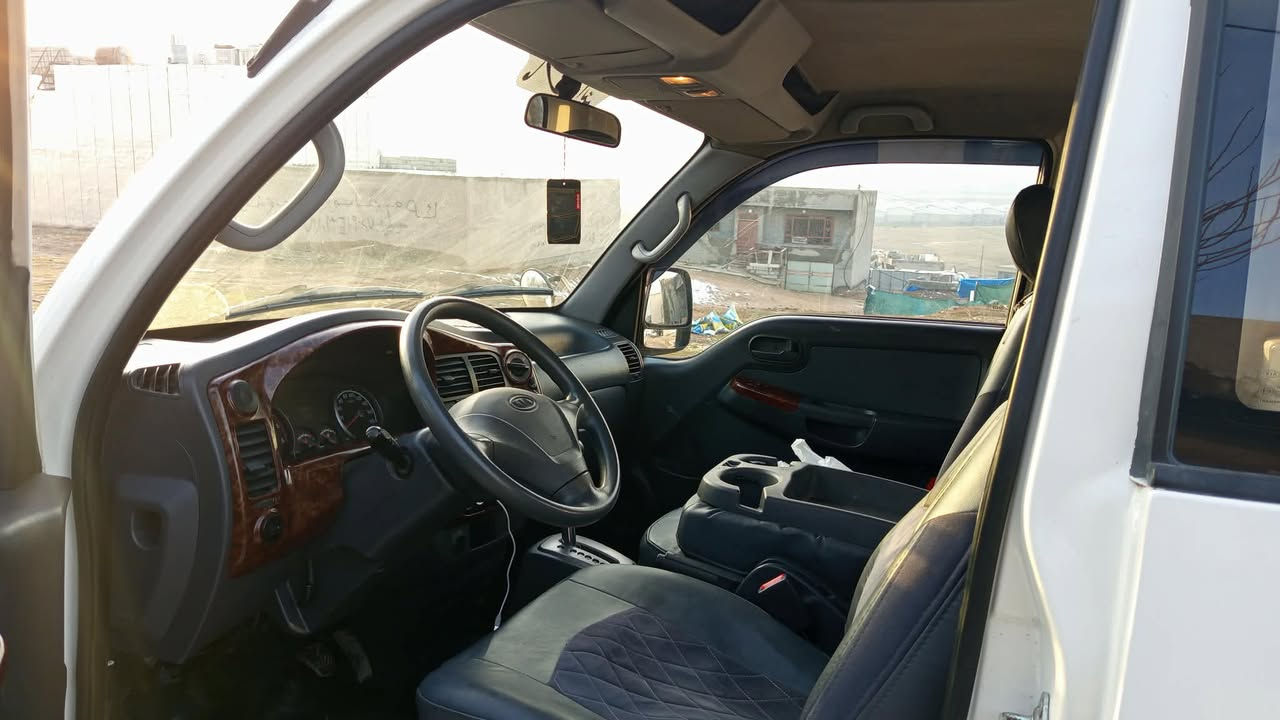 کیا دووتەنی ٣٠٠٠ سۆپەر پێنج دووگمە .دەبل سەلە توماتیک کارەبایی کامل بەستراوە ٢٠٠٩ .٦٥وکەمیک مەجال 
لەسلێمانیم 
ژ/م***********
ژ/م***********
