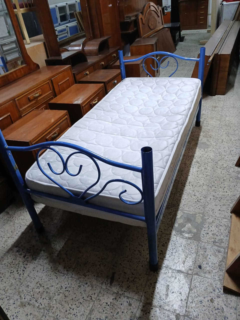 جربايه حديد تكمه قياس 190×90  مع دوشك ضغط عالي مستعمل نظيف 25 سم السعر اثنينهم 75 الف بغداد الرساله الاولى


**إذا كنت صاحب هذا الإعلان وتريد حذفه لأي سبب، رجاءا أرسل رسالة إلى الدعم الفني**