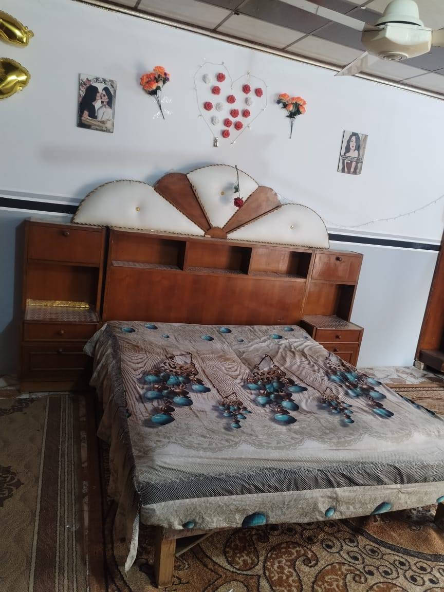 غرفت نوم للبيع خشب قديم صاج مضبووط
السعر ٣٥٠ وبي مجال للطيبين *********** بي واتساب
