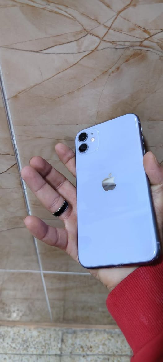 سلام عليكم ١١عادي باب اول للبيع بطاريه ٧٤مامفتوح سعر ٢١٥بي مجال قليل هاذوتساب لاستفسار ***********
