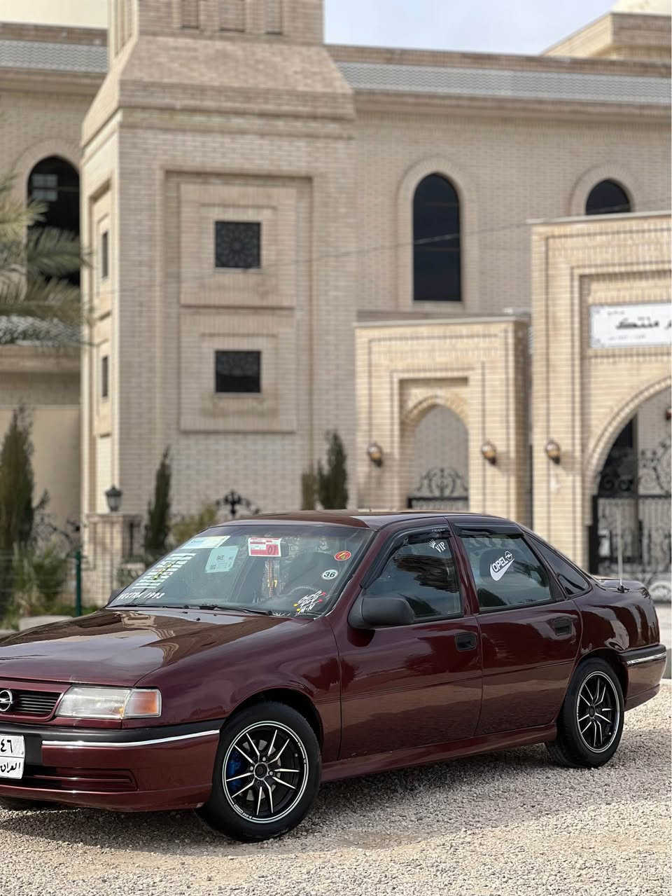 لە هەولێرم
٢٠٠٤ ٩١٢ ٠٧٥٠ 
مۆدیل ١٩٩٣ 
مەکینە ١٨ 
گیر و مەکینە بەشەرت 
توند و تۆلە چرکەی تیدا نییە
تاخم تایەی نوێیە أربيل, العراق
