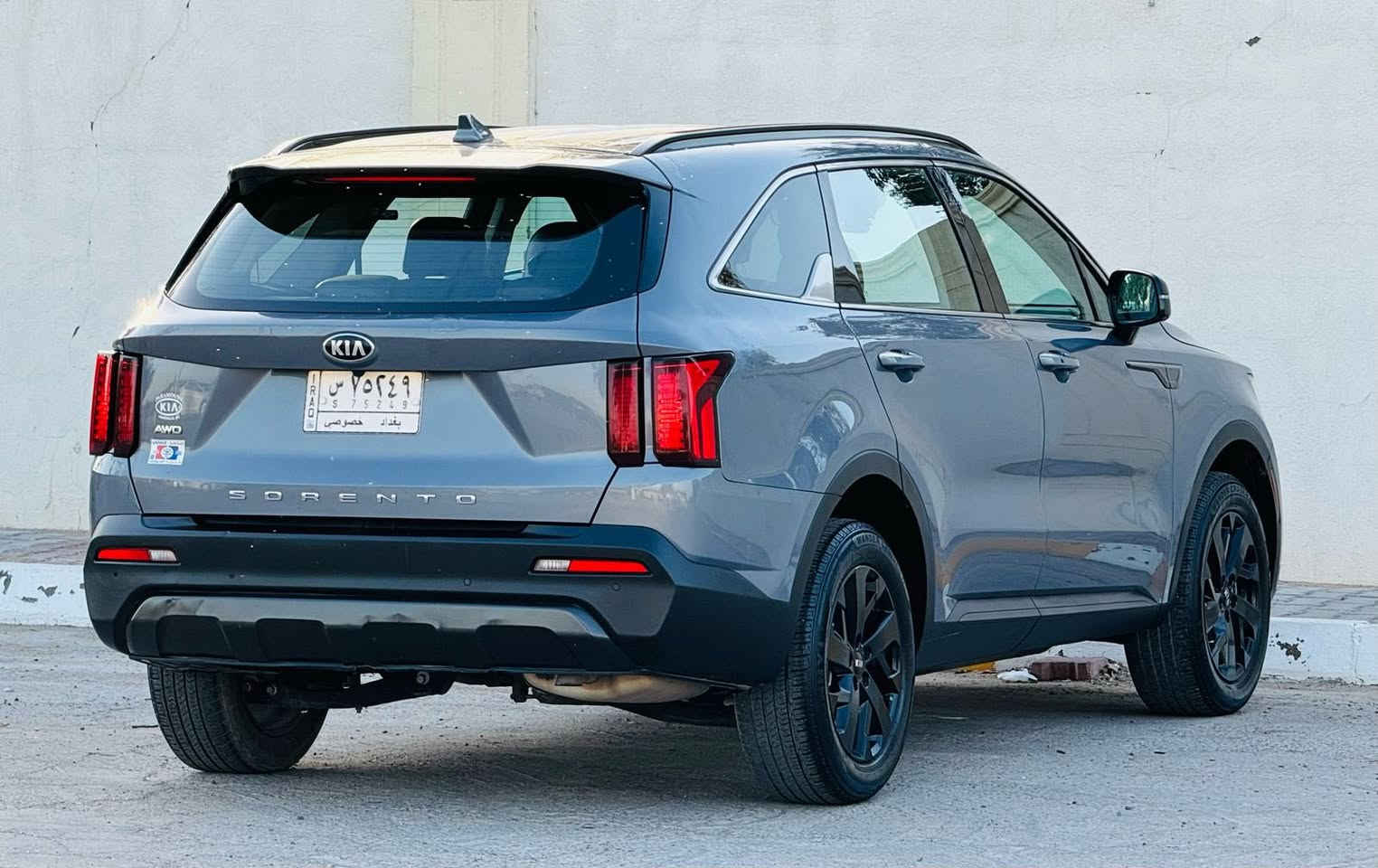 ‎سورنتو موديل 2021وارد امريكي 
موصفات 
بصمه 
كشنات جلد 7 راكب كشن السايق كهربا 
بصمت ابواب 
اشاير بل مري 
مود درايف 
تحديد مسار 
نقاط عمياء 
رادار امامي خلفي 
تخم تاير برستون 
السياره الميكانيك بلادي
فور ريل
8 نمر 
تبريد قطعتين 
بجم السيارة كبس بلاد
ربع البنيد صبغ وباقي السياره تعديل بارد وتكحيل 
داير السياره قماره فوق السائق بارد
رقم بغداد 
السعر 208
رقمي  ***********
عنوان بغداد الكرخ شارع الربيع قرب المطحنة
