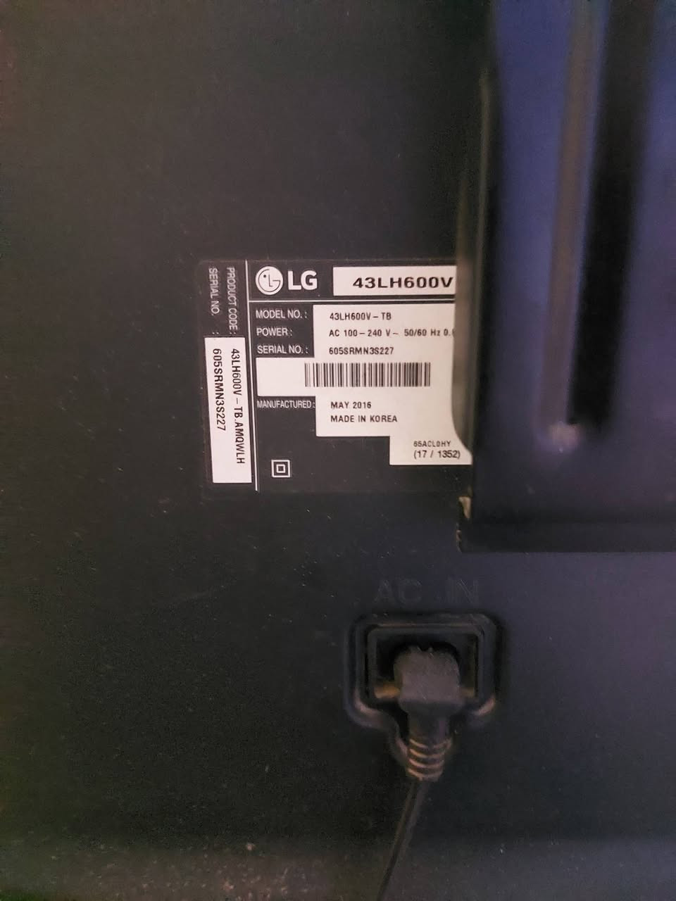 بلازمه 43 ال جي الاصلي كوري نت وبيها موصفات بعد سعر ١٦٠ بغداد الامين ***********
