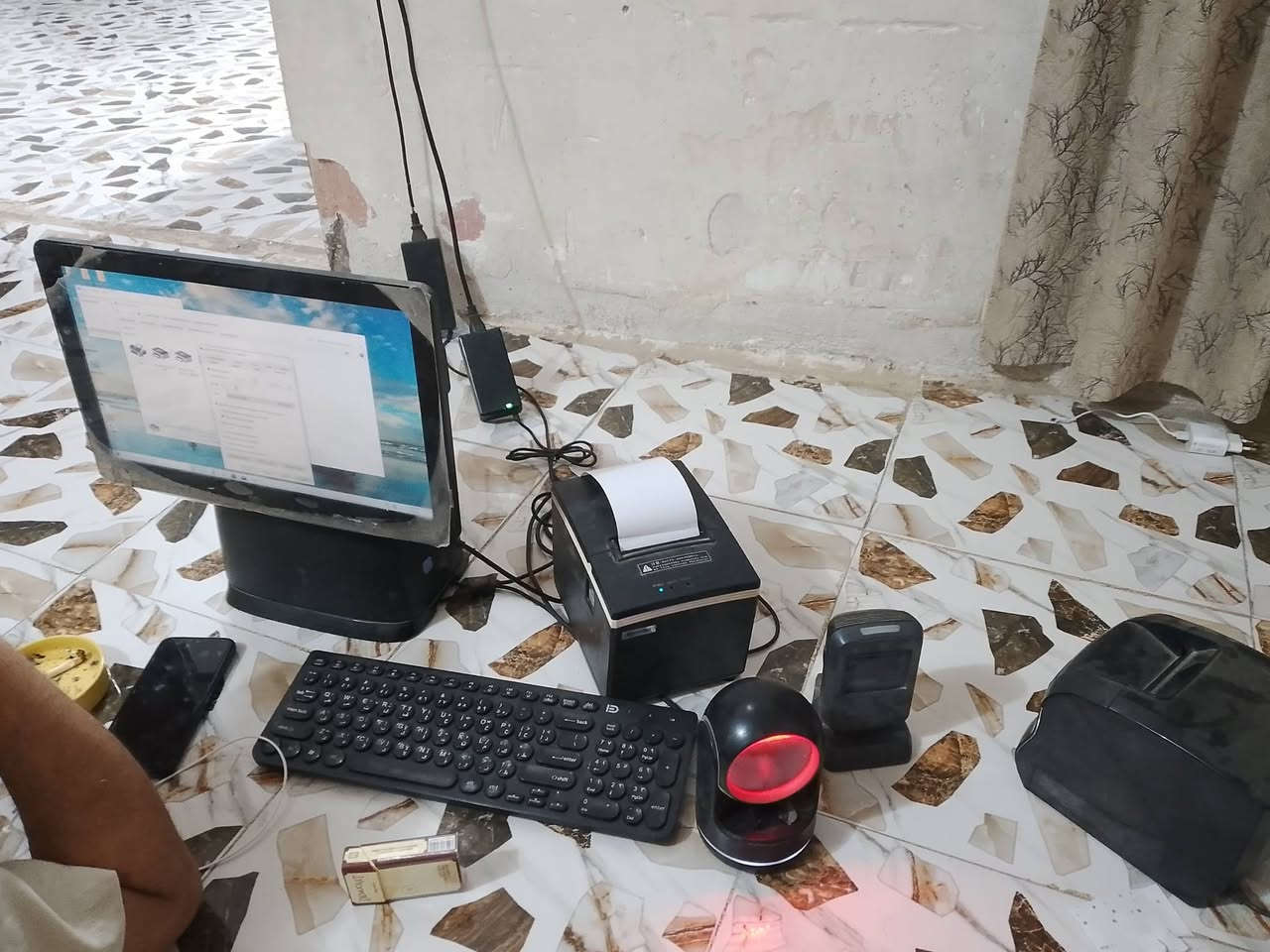 السلام عليكم عندي جهاز البيع


**إذا كنت صاحب هذا الإعلان وتريد حذفه لأي سبب، رجاءا أرسل رسالة إلى الدعم الفني**