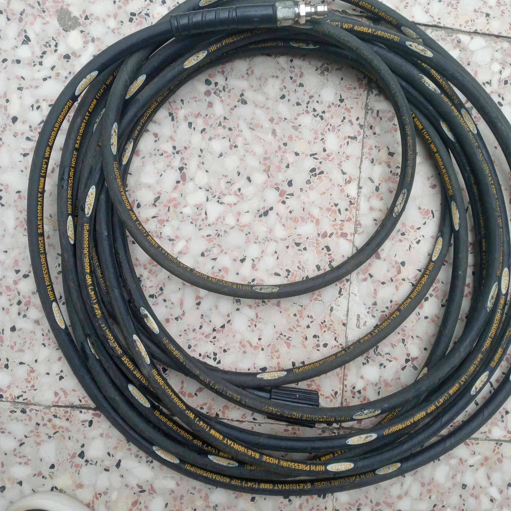 صونده ومسدس كبس اصلي ١٠متر  كوكليز استخدام قليل ***********  ٣٠الف قفل
