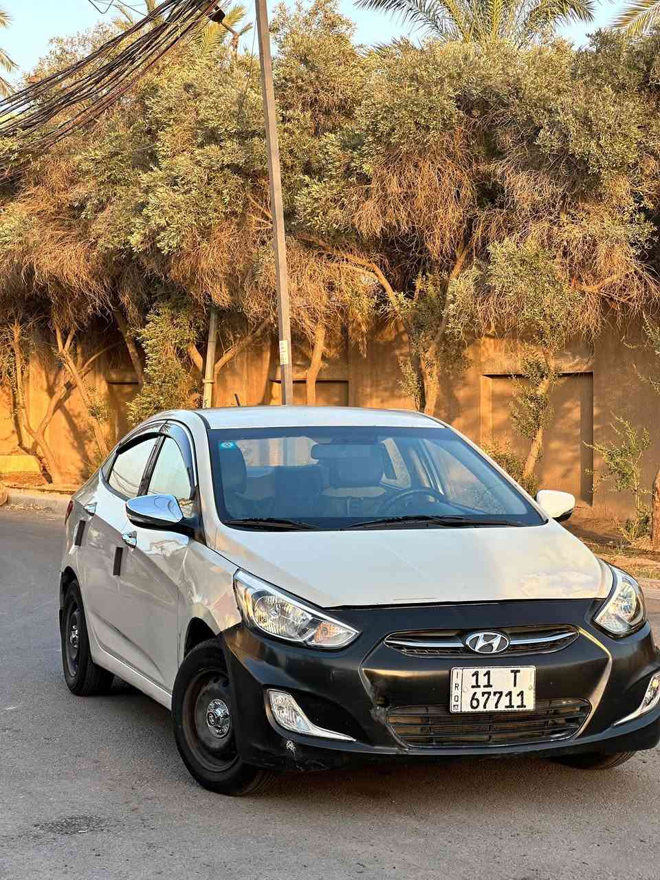 اكسنت 2016 خليجي السياره مكينتها 1400 دكشن عالي ، سياره تخبل ونضيفة بيها جاملغين بارد فقط ماشيه 140 ، السياره نضيفة واستعمال شخصي رايدها ب 95 وبيها مجال للطيبين مكاني بغداد للتواصل *********** اقبل مراوس
