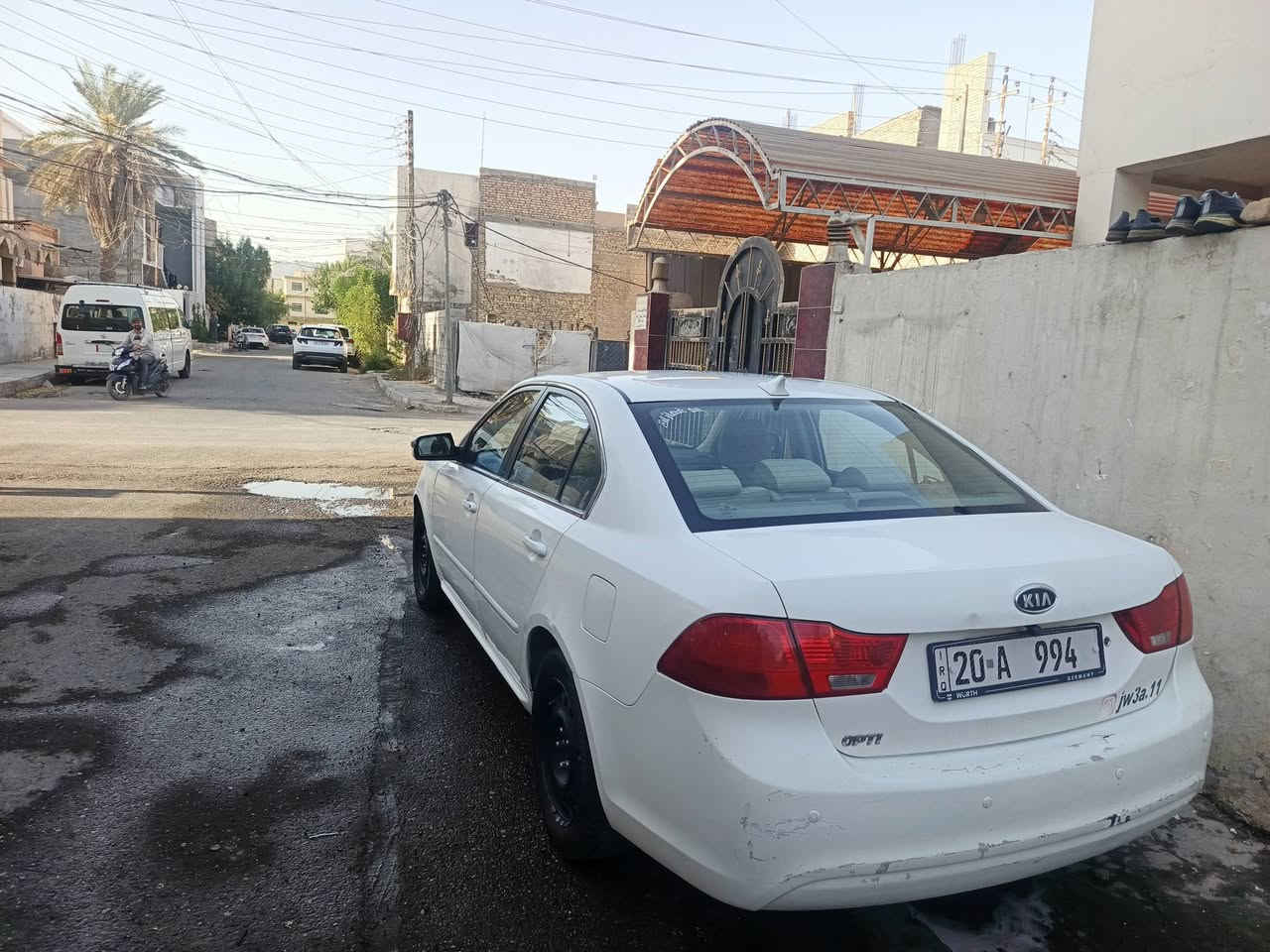 سياره اوبتما 2010امريكي
محرك دوش 2400
تدفه تبريد
محرك كير كوله بشرط
ترياك وين ميعجبك 
بيهه قطعه وحده مبدل فقط باب السايق 
بيهه مكانت صبق اني ابيع حزام 
سياره خير من الله 
سياره رقم نكليزي بسمي تحويل ثاني يوم 
السعر 100 وبيهه مجال حك الجيه 
عمي هذا الموجود كدامكوم امانت الله ورسوله ***********
