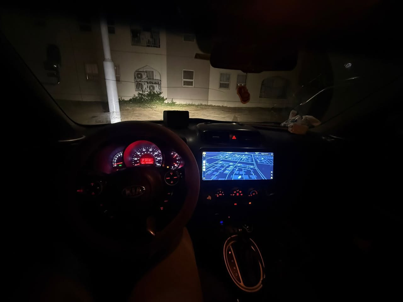 صول 2015 وارد امريكي
لون  رصاصي 
محرك 1600 gdi
ماشيه 148ميل 
بيهه قطعه وحده صبغ الجاملغ الايسر جهة الراكب 
صور حادث امريكا مرفقه بالصور 
كير محرك تبريد بشرط 
تخم تاير جديد
شاشة كبيره كاربلاي 
منضومة زينون عالي ناصي 
كروس سرعه 
نضام ايكو 
رقم بغداد بأسمي تحويل ثاني
مكاني بغداد بسمايه 
للاستفسار ***********
