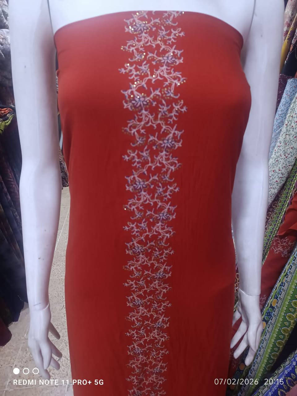 كشمير  دبل صبغ تطريز سيم  القطعه مترين ونص 8  الاف
 البيع جمله ومفرد
يستخدم للدشداشات
يوجد توصيل داخل كركوك ولجميع المحافظات تابع الصفحه ليصلك كل جديد 

 للحجز  ماسنجر او واتساب ***********
