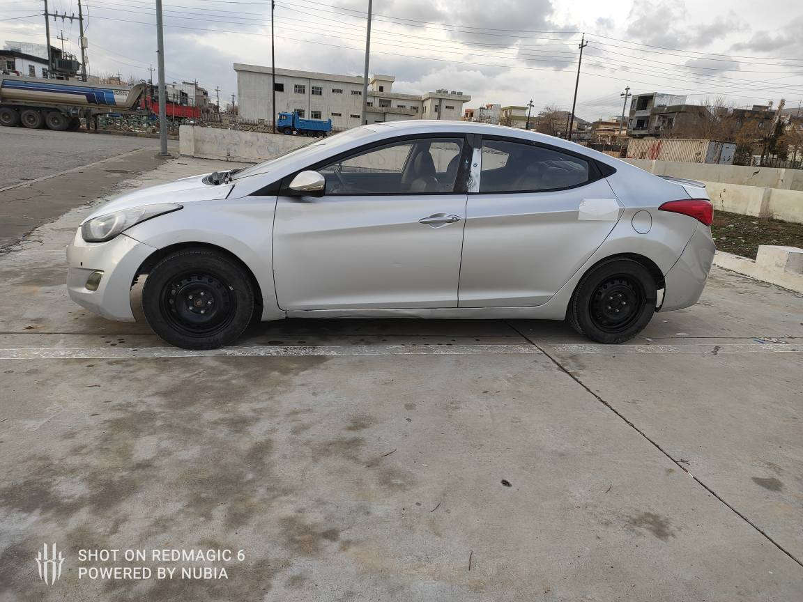 هوندا ئه ڤانتى ده مار 
موس و براوه 
مؤديل 2011
گير عادى 6 گير
مه كينه 16
كوشن هيته ر 
ئاوينه شه فت و هيته ر
4 جام كاره با 
4 تايه و ويلي لؤكه 
ته بريد سارد و گه رم 
نوقساني نيه سه ياره كه جاهيزه  
مشته رى نيت سه رم مه ئيشينه 
45 معامه له 
*********** السليمانية, العراق
