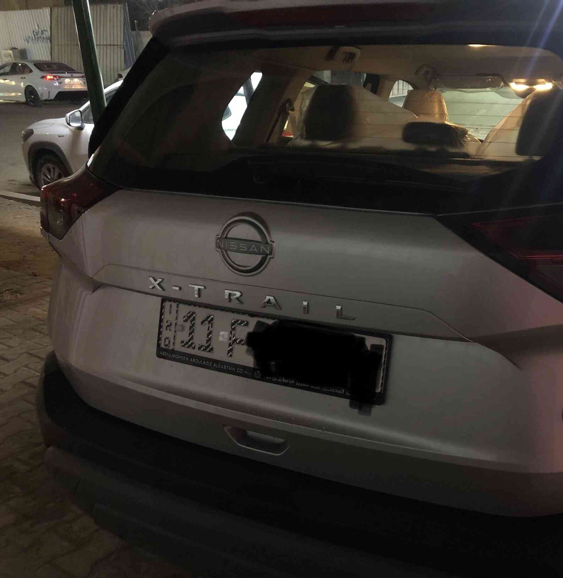 سلام عليكم - نيسان اكس تريل 2026 فئة S ماشيه 5700كم (بغداد) ومعروفه مواصفاته
تواصل خاص او اتصال وسعر طيب مال بيع ان شاءالله
الوزيريه 
***********

