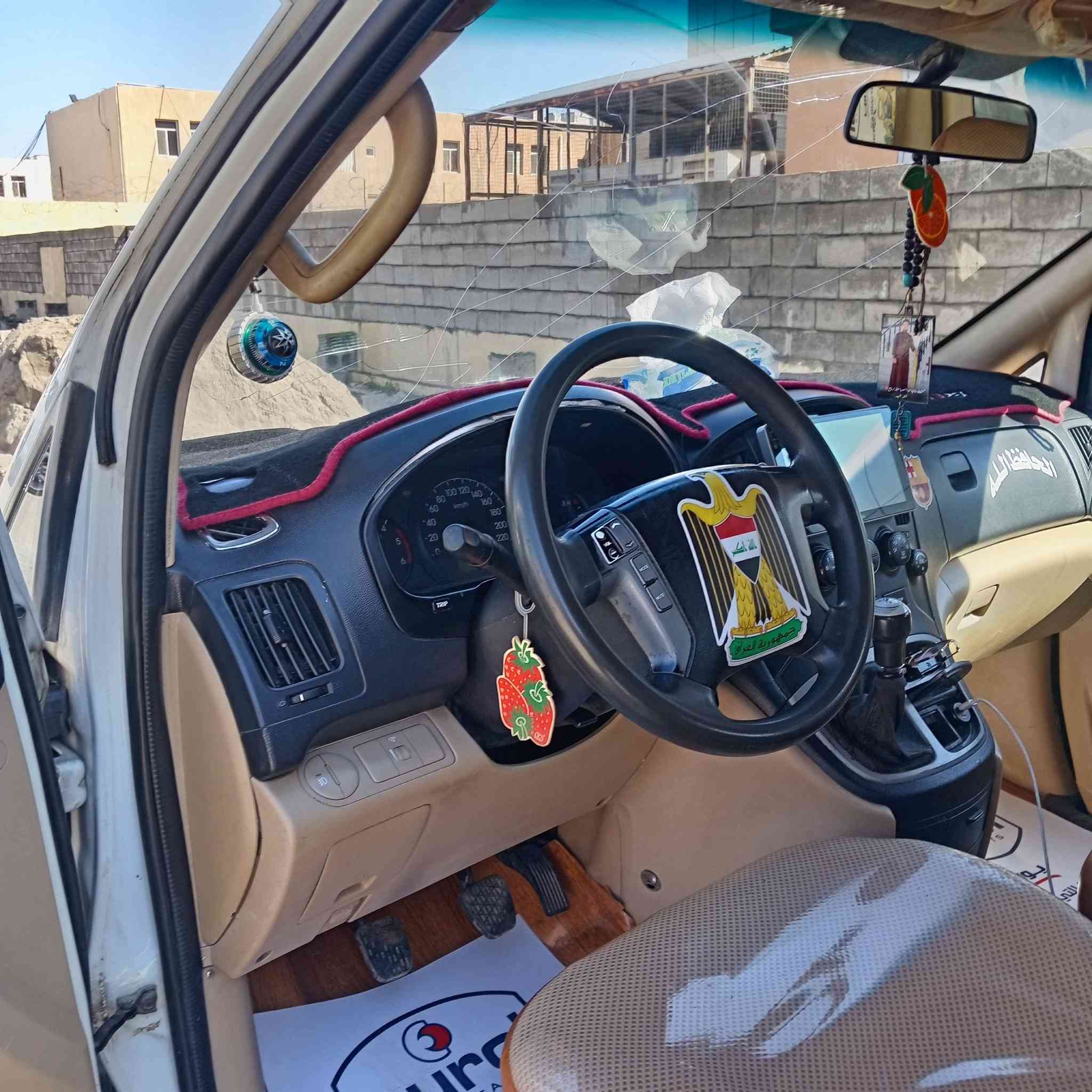 السلام عليكم ستاركس للبيع موديل ٢٠١٠ رقم كركوك سنويه لل ٢٧ بسمي  تحكم ستيرن دوشمه جديده محرك شرط لا بخار ولا تنقيص  تايرات اربعه جدد باقي التفاصيل الاتصال على الرقم ***********
