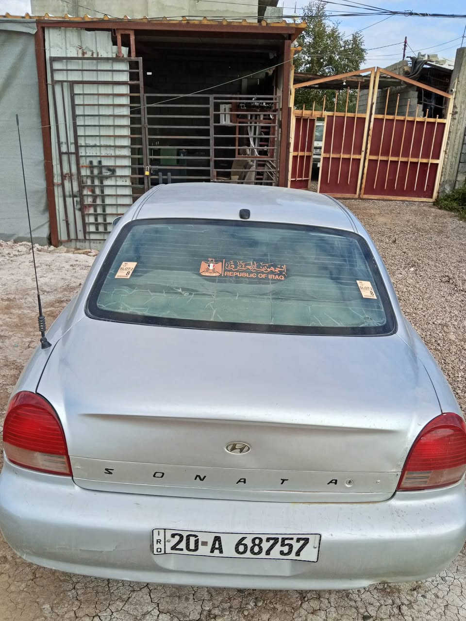 السلام عليكم اخوان سوناتا موديل 2000 مصبوغة حزام للجماليه فقط سعر 40
***********
***********
