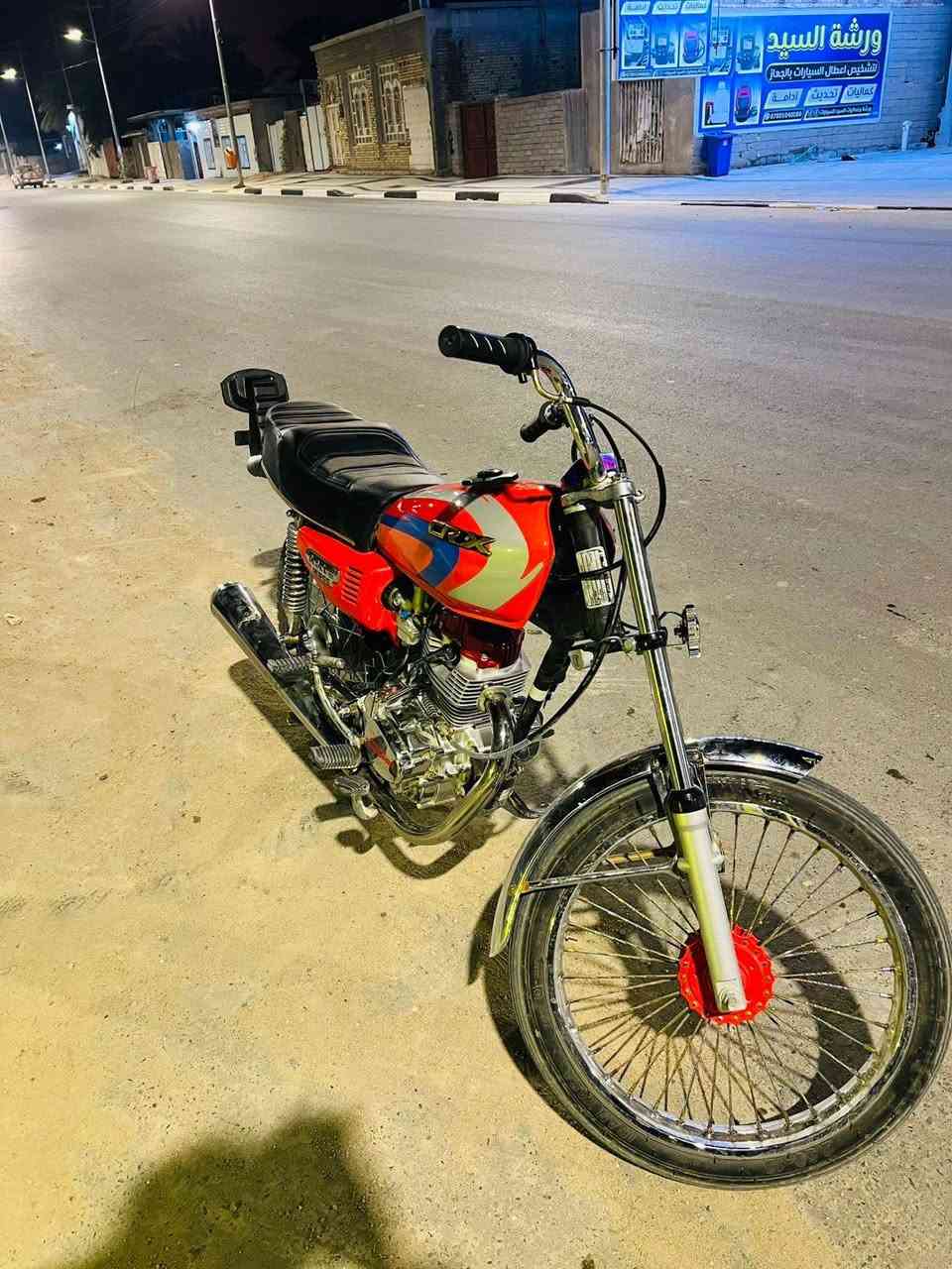 سلام عليكم درجة البيع شوفت عينك نضافه توه معمره تعمير كله اصلي شاصي 2023اورق اصولي سعر مليون 200وبيه مجال مكان بني منصور رقم الهاتف *********** وتدلل
