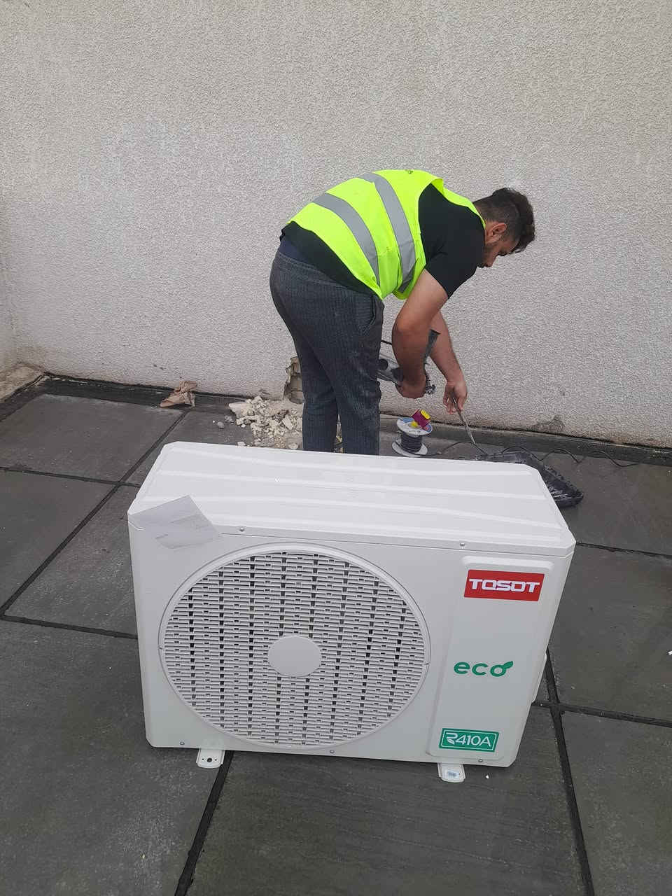 الضمان لخدمات التبريد 
انسه حر الصيف ويانه واختار الاختصاص 🔧
خبره وضمان وامان ✅ 
يتوفر لدينا جميع اجهزه التبريد الاقتصادي الانفيرتر والعادي
كادر متخصص للصيانه الموقعيه 🏠
تصليح ثلاجات مجمدات مكيفات غسالات
تجهيز ونصب وصيانه السبالت 
تنظيف جميع اجهزه التبريد 
خدماتنا  موقعيه للاستفسار
***********
***********
