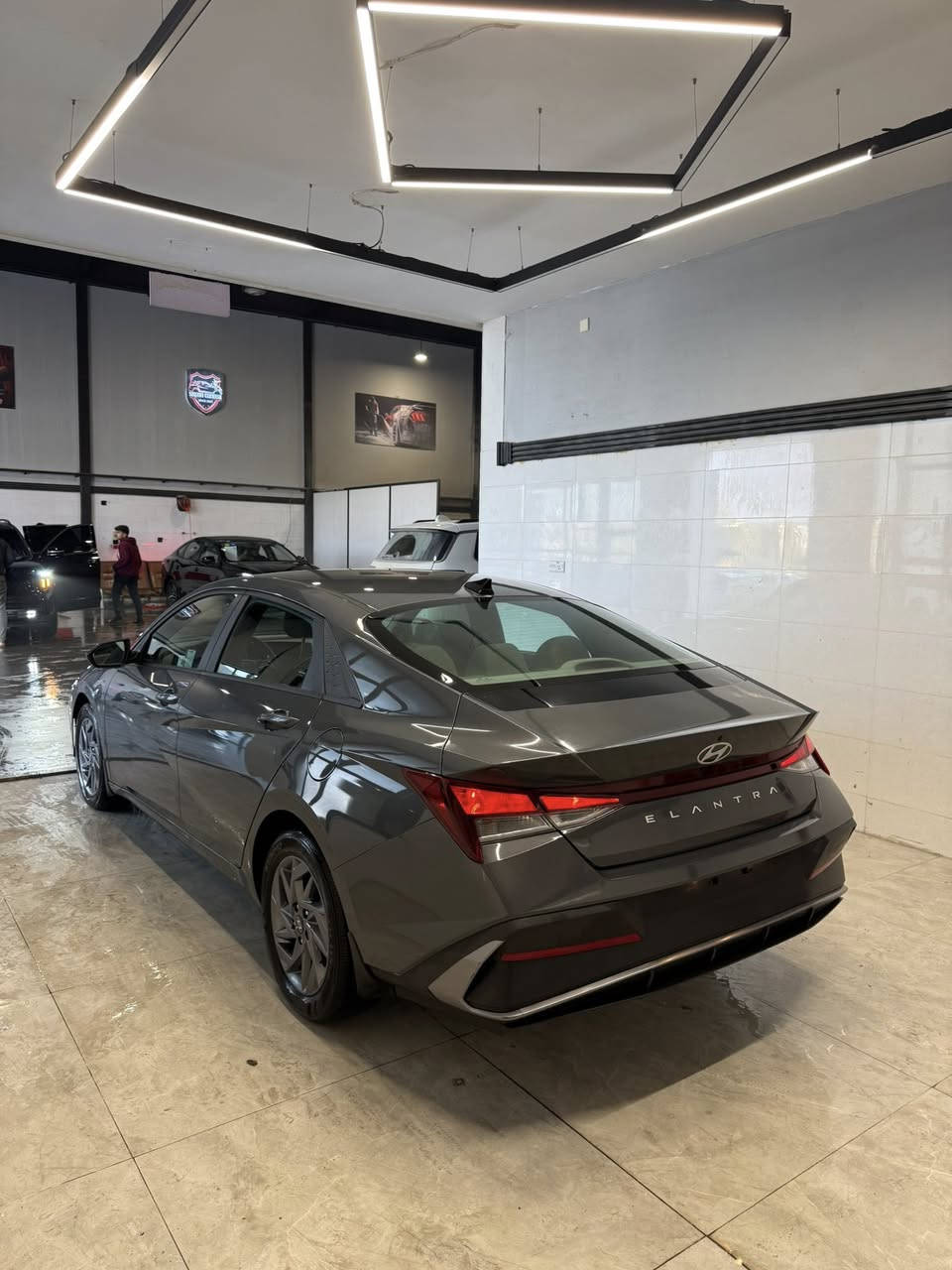 النترا موديل ٢٠٢٤
بدون رقم تترقم شمالي فقت
مواسفات فول فقد فتحة مابي
شاشة الكتروني _ بسمة _ لايتات زينون
شاشة سبعة لون ليد_ كامرة _ويل كروم 
داخل رساسي رادارات سياره جديد فقد بيهة
باب الگدام ترف يمين سبخ + باب ورة شبر
السعر رقم موبايل موجود 

***********📞 كورك + واتسئاب
