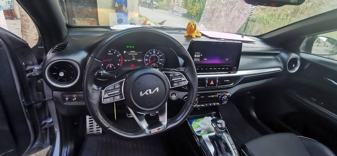 السلام عليكم 
كيل فورتي (  2024  ) وارد امريكي فئة جيتي لاين حادث جدآ بسيط بدون ايرباك صور الحادث ويه الصور محرك 2000 دوش
المواصفات ...
1.بصمة تشغيل + ابواب وصندوق
2.شاشة تدعم كار بلي 
3.سلايت
4.كشنات جلد ومخمل 
5.لايت لد 
6.بك لايت لد
7.كاميرا دواره 
8.ثلاث انظمة قيادة سمارت+ وسبورت+ ونورمال 
9.اشاير بالمري
10.رادرات جانبية+ وامامية+ وتحديد مسار + كروز سرعه
11.كات دوسات جانبية بلادية
12.نقطة عمياء 
13.قياده ذاتية 
وبعد بيها مواصفات / ***********
