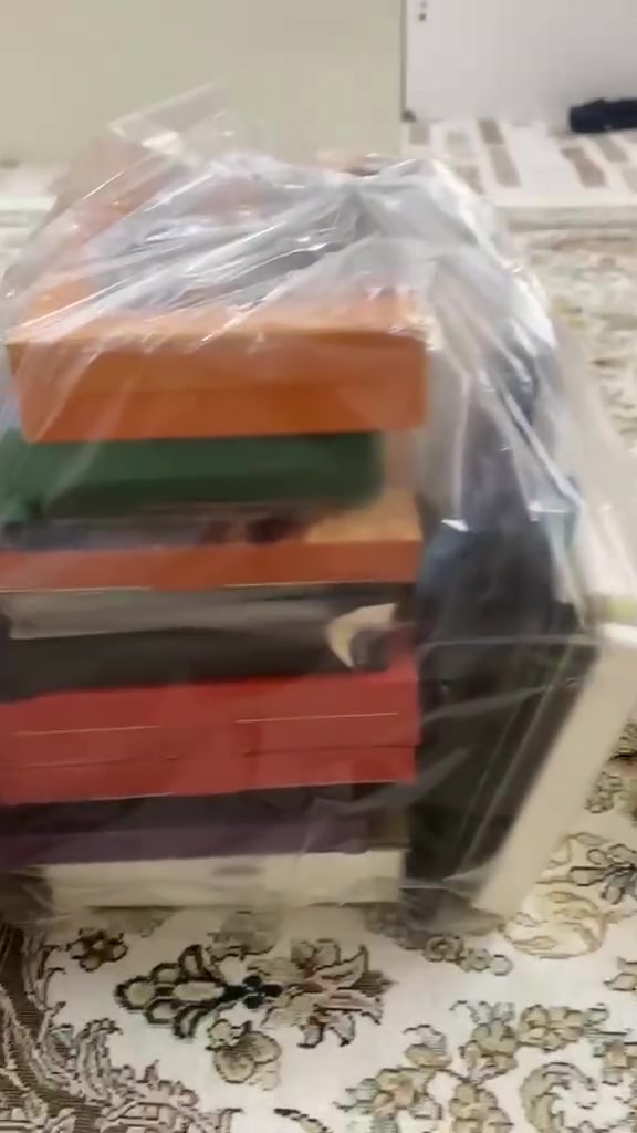 سلاو بەریزان ئەو ئەشیانە بو فروشتن هەمووی نویە کی مشتەرەیە تەلافون بکە
نرخ 400هەزار
***********
